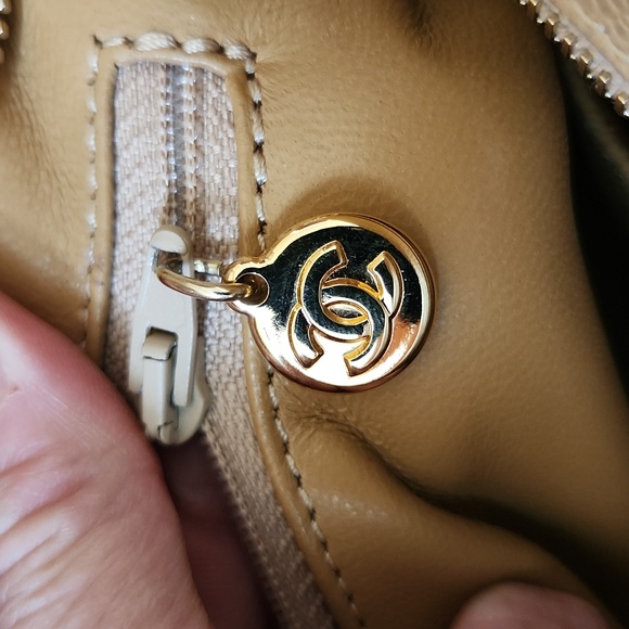 Chanel matelasse Reprint Totebag caviar leather caviar skin beige like new, 90s - Picture 8 of 10